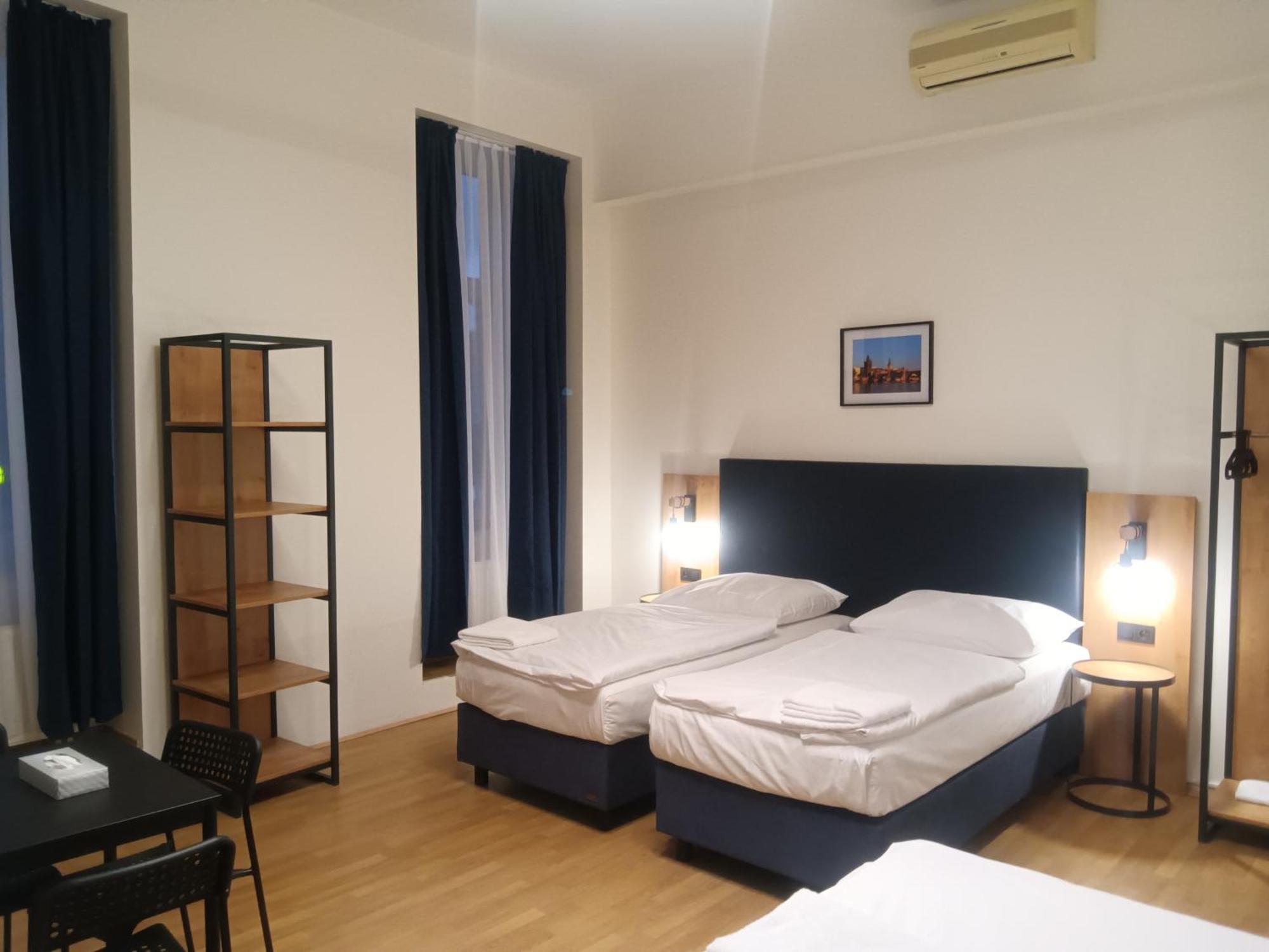 Powder Tower Suites Прага Екстериор снимка